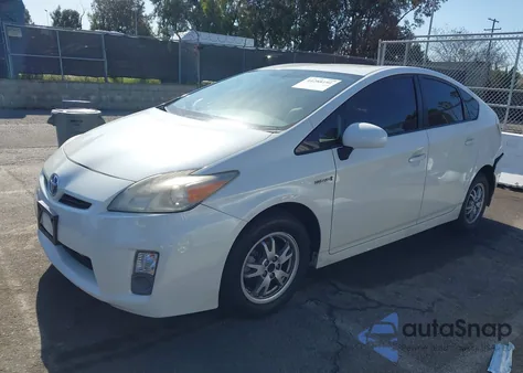 2010 Toyota Prius Iv z USA, uszkodzony, nr VIN JTDKN3DU0A0035213